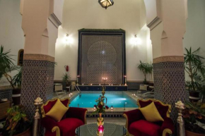 Room in BB - Riad Authentic Palace Spa - Royale Suite Al Cazar